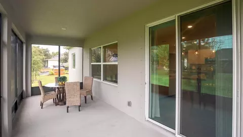 Exterior - 14055 Spring Hill Dr, Spring Hill, FL 34609 photo 7 of 13