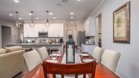 Dining - 14055 Spring Hill Dr, Spring Hill, FL 34609 photo 1 of 2