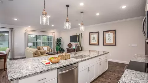 Kitchen - 14055 Spring Hill Dr, Spring Hill, FL 34609 photo 2 of 5