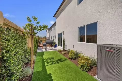 Exterior - 484 Anthology St, Turlock, CA 95380 photo 5 of 6