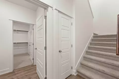 Entry Way - 556 Gus Loop, Georgetown, TX 78626 photo 2 of 4