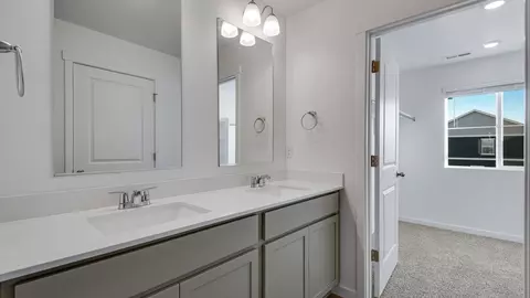 Bath - 28227 E 4th Pl, Watkins, CO 80137 photo 3 of 3
