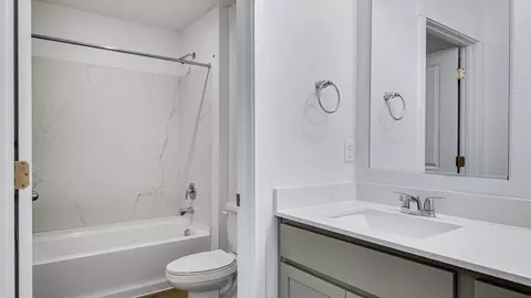 Bath - 28227 E 4th Pl, Watkins, CO 80137 photo 1 of 3