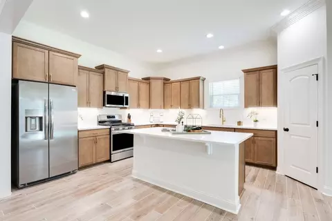 Kitchen - 6010 Overcup Dr, Lumberton, TX 77657 photo 1 of 3