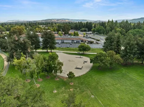 View/Area - 4301 Elderbrook Ln, Pleasanton, CA 94566 photo 9 of 44