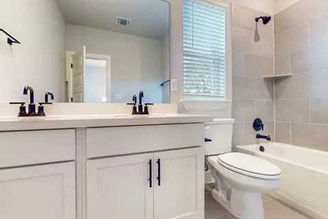 Bath - 828 Sanger Ln, Leander, TX 78641 photo 2 of 2