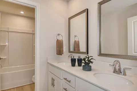 Bath - 711 Miller Tree Way, Elgin, SC 29045 photo 2 of 3