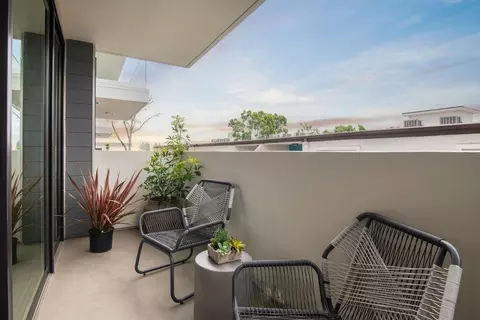 Exterior - 380 Cordova St #101, Pasadena, CA 91101 photo 2 of 13