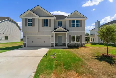 1992 Mallory Ln, Opelika, AL 36804