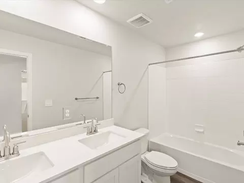 Bath - 851 Forest Canyon Rd, Severance, CO 80550 photo 2 of 6