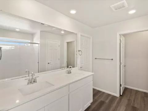 Bath - 851 Forest Canyon Rd, Severance, CO 80550 photo 1 of 6