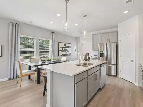 5520 Cosimo Rd, Fairburn, GA 30213