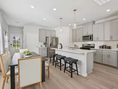 5520 Cosimo Rd, Fairburn, GA 30213