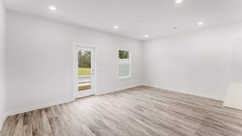 Living - 82 Stern St, Freeport, FL 32439 photo 3 of 3