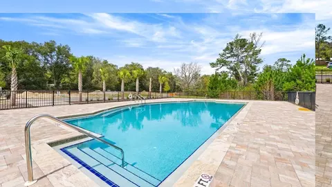 Exterior - 82 Stern St, Freeport, FL 32439 photo 6 of 8
