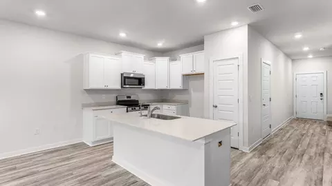 Entry Way - 82 Stern St, Freeport, FL 32439 photo 4 of 6