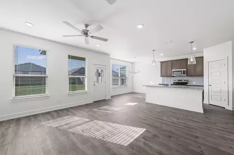 Living - 3636 Castor St, Lorena, TX 76655 photo 2 of 10
