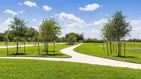 View/Area - 13 Robin Ct, Angleton, TX 77515 photo 1 of 3