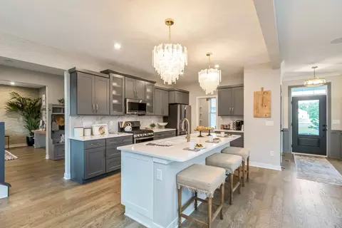 Kitchen - 3801 Circollo Dr, Covington, KY 41017 photo 7 of 15