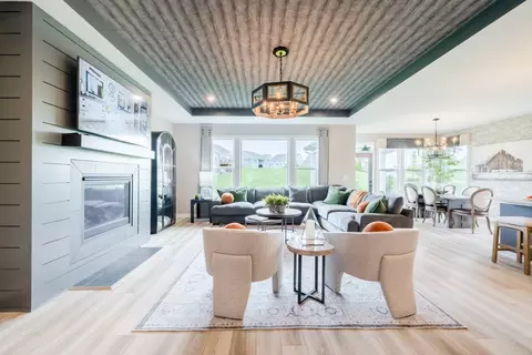 Living - 8295 Busey Rd, Pickerington, OH 43147 photo 6 of 11