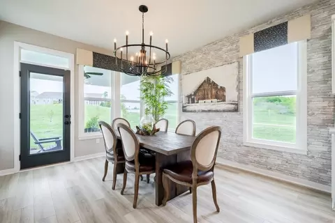 Dining - 8295 Busey Rd, Pickerington, OH 43147 photo 3 of 8