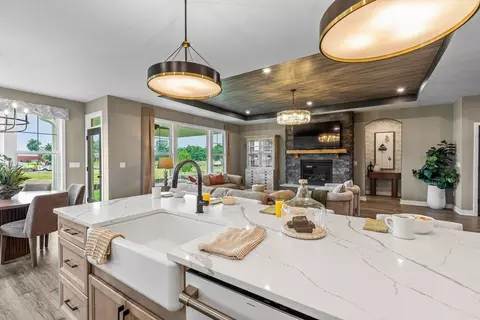 Kitchen - 8295 Busey Rd, Pickerington, OH 43147 photo 4 of 15