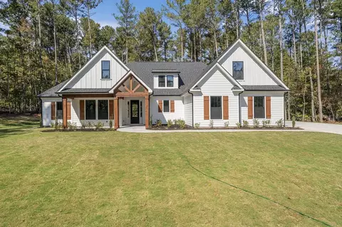 2041 Briar Bend Rd, Ridgeville, SC 29472