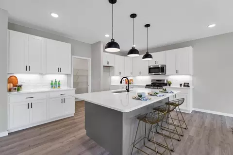 Kitchen - 424 Sophia Dr, Washington, MO 63090 photo 4 of 12