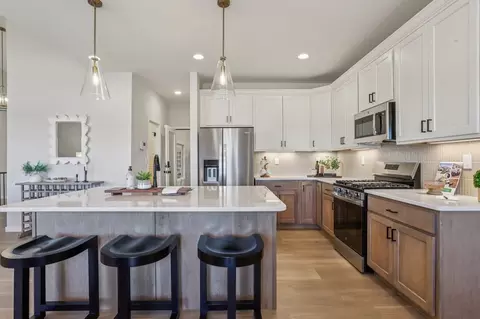 Kitchen - 424 Sophia Dr, Washington, MO 63090 photo 9 of 12