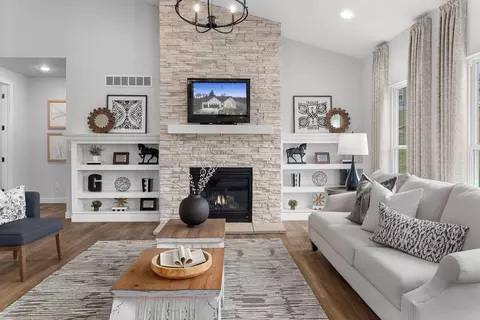 Living - 424 Sophia Dr, Washington, MO 63090 photo 1 of 7