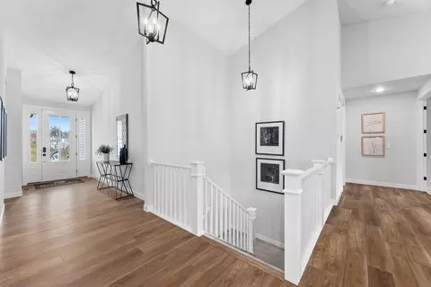 Entry Way - 424 Sophia Dr, Washington, MO 63090 photo 2 of 5