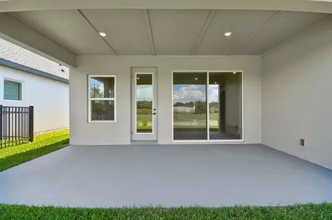 Exterior - 5729 Leaflet Trl, Mount Dora, FL 32757 photo 2 of 3