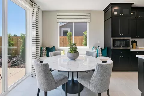 Dining - 1315 Parkcrest Cir, Manteca, CA 95336 photo 1 of 3