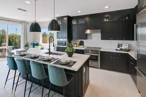 Kitchen - 1315 Parkcrest Cir, Manteca, CA 95336 photo 1 of 9