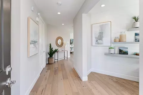 Entry Way - 1315 Parkcrest Cir, Manteca, CA 95336 photo 3 of 3