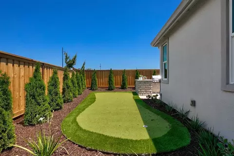 Exterior - 1315 Parkcrest Cir, Manteca, CA 95336 photo 8 of 15