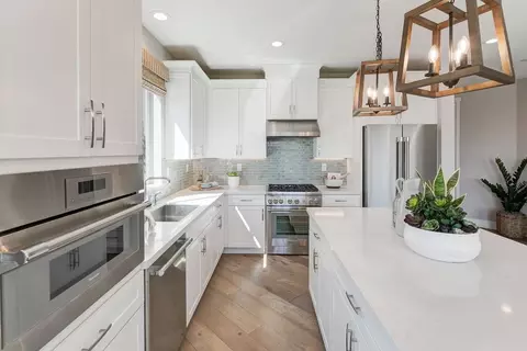 Kitchen - 1315 Parkcrest Cir, Manteca, CA 95336 photo 8 of 9