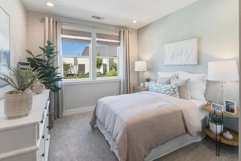 Bedroom - 1315 Parkcrest Cir, Manteca, CA 95336 photo 7 of 7