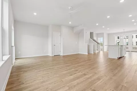 Living - 2767 Bear Claw Pl, Waldorf, MD 20601 photo 2 of 9