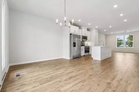 Dining - 2767 Bear Claw Pl, Waldorf, MD 20601 photo 2 of 5