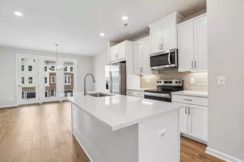 Kitchen - 2767 Bear Claw Pl, Waldorf, MD 20601 photo 3 of 8