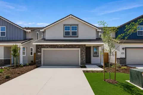Exterior - 1019 Ginkgo Cir, Davis, CA 95618 photo 2 of 9