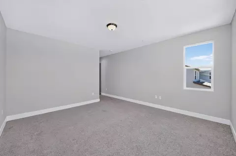 Bedroom - 972 Peters Rd S, Madera, CA 93636 photo 5 of 9