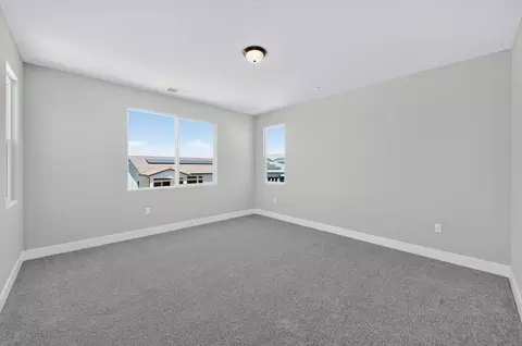 Bedroom - 972 Peters Rd S, Madera, CA 93636 photo 4 of 9