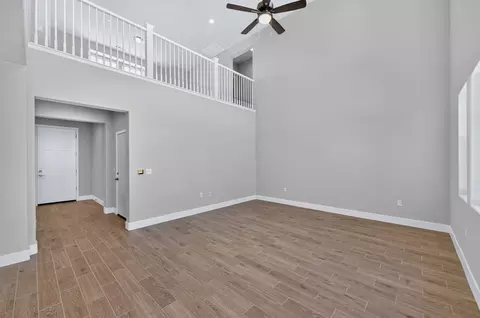 Living - 972 Peters Rd S, Madera, CA 93636 photo 2 of 7