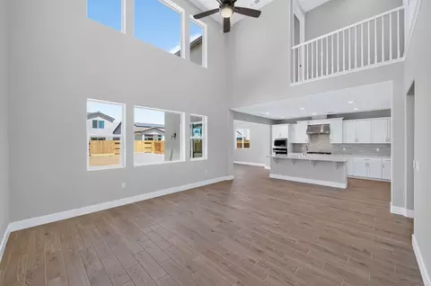 Living - 972 Peters Rd S, Madera, CA 93636 photo 3 of 7