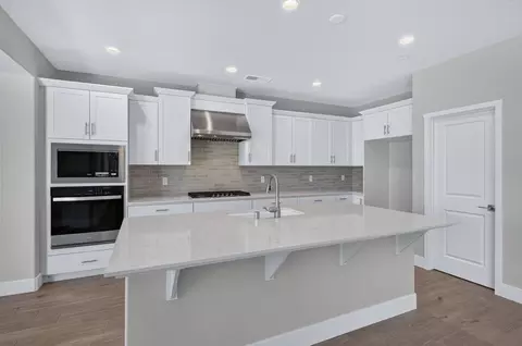 Kitchen - 972 Peters Rd S, Madera, CA 93636 photo 1 of 10