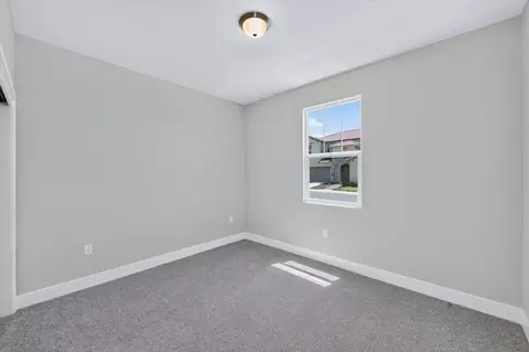 Bedroom - 972 Peters Rd S, Madera, CA 93636 photo 1 of 9