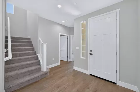 Entry Way - 972 Peters Rd S, Madera, CA 93636 photo 1 of 2