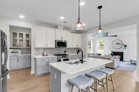 Kitchen - 108 Abbey Ter, Moncks Corner, SC 29461 photo 2 of 7